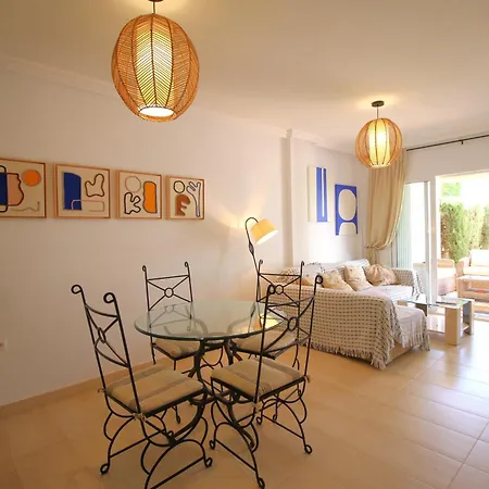Apartment Bajo De 2 En Puerto Rey Vera